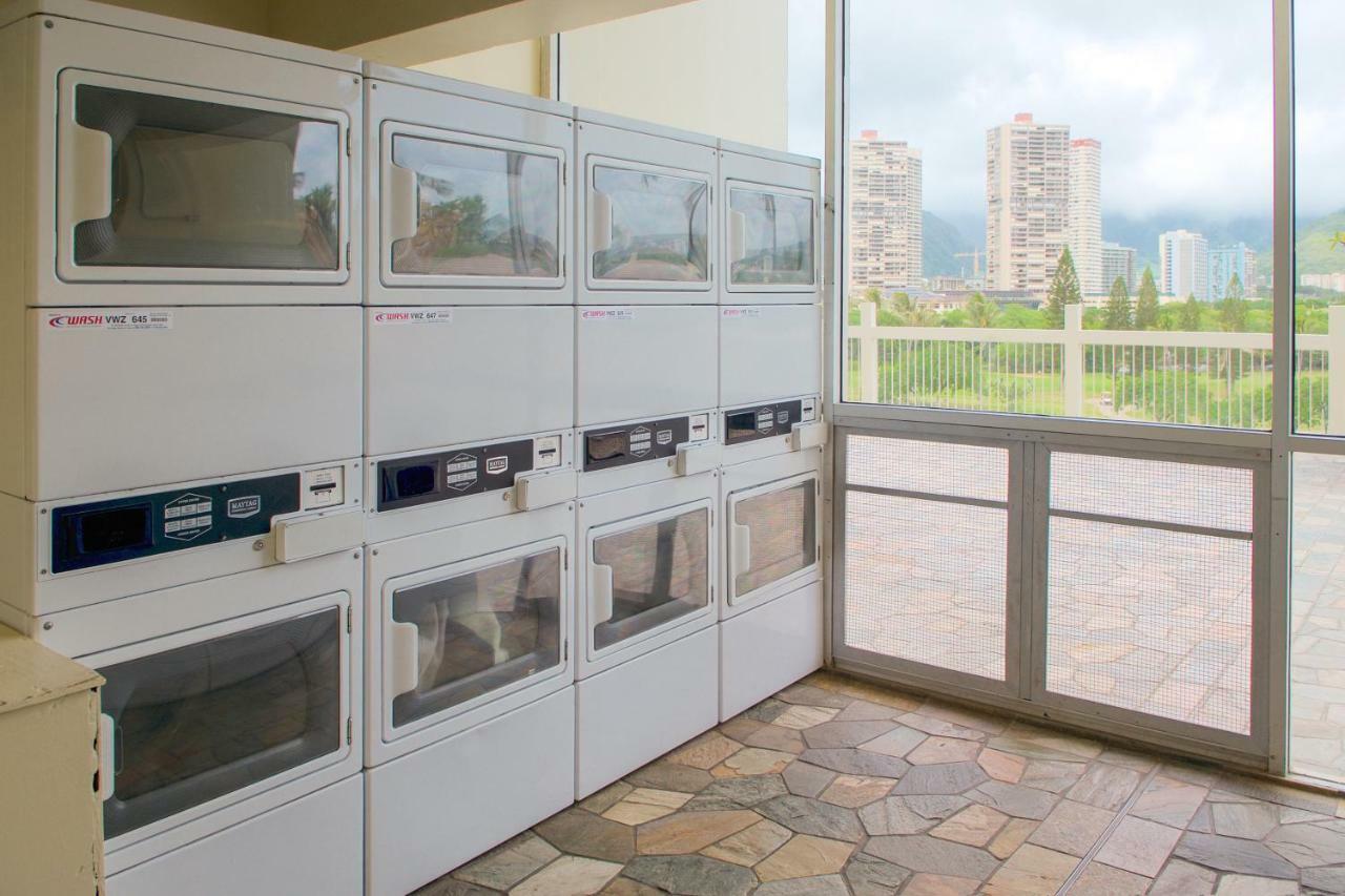 Island Colony Suites Honolulu Esterno foto